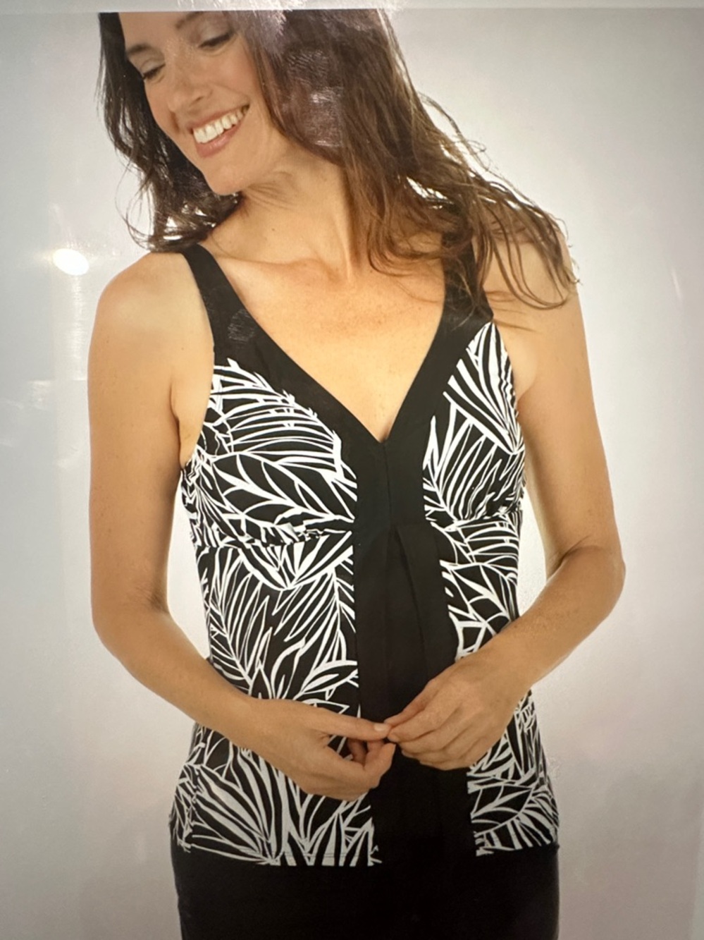 Ceeb Capri Flyaway Black & White adjustable tankini top size 10